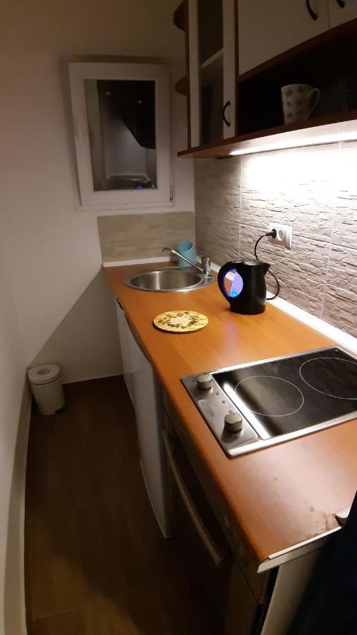Azzurro Studio Apartment Belgrád Kültér fotó